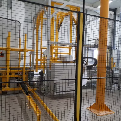 Transfert wagon to align the material flow